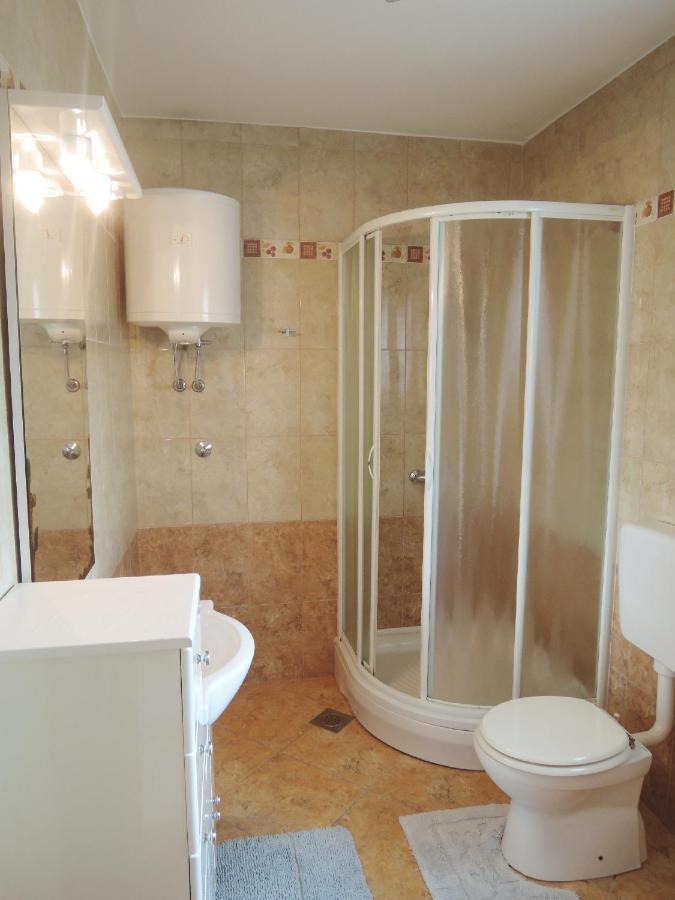 Apartments Sabina I Grapes Malinska Dış mekan fotoğraf