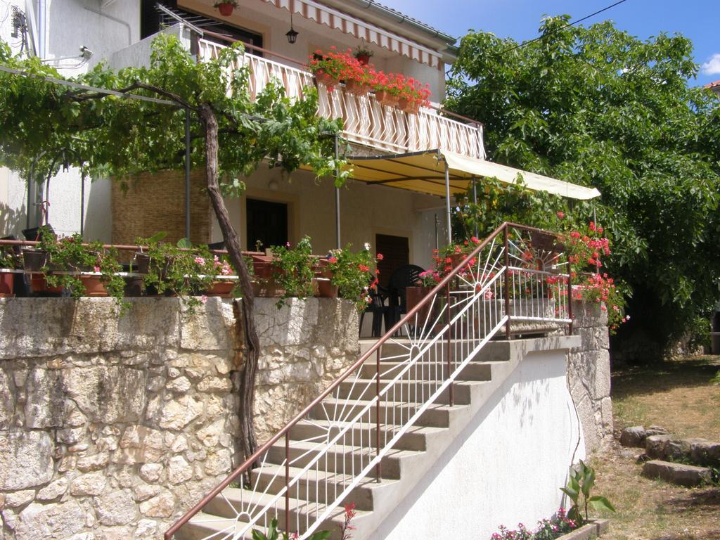 Apartments Sabina I Grapes Malinska Dış mekan fotoğraf