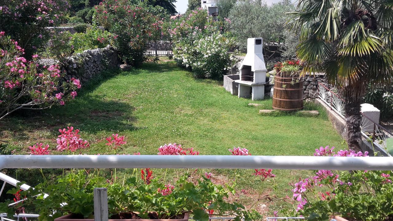 Apartments Sabina I Grapes Malinska Dış mekan fotoğraf